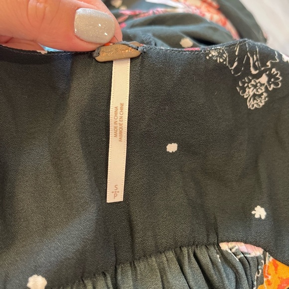 Free People Haze Gray Floral Print Tank Top Size Small - Picture 10 of 10